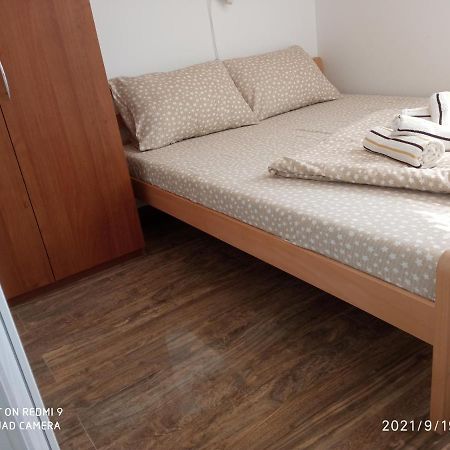 Apartament Smestaj Lux Veliko Gradište Zewnętrze zdjęcie